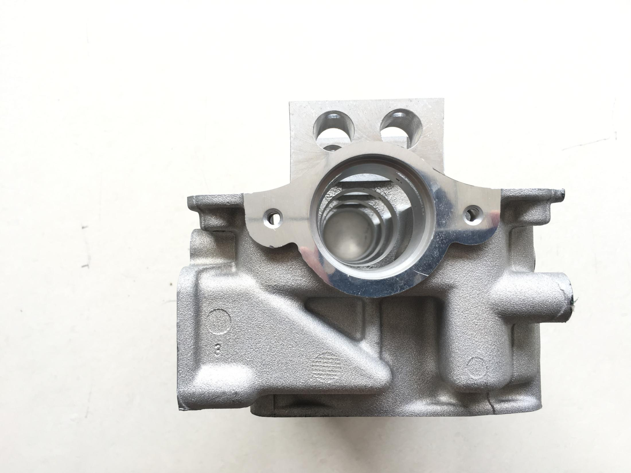 Modelos de ensamblaje de culata de motor Chevrolet 96642708/96642705